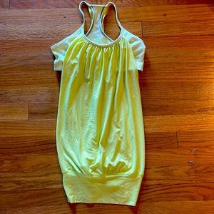 Lime green lululemon sports bra shirt